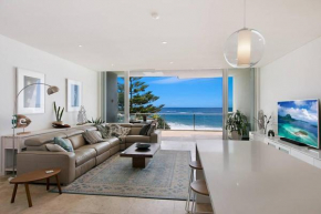 Oceanfront Penthouse, Stylish and Luxurious., Central Coast